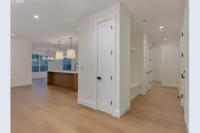 154 E Airedale Ave, La Center, WA 98629 - Photo 8