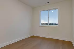 154 E Airedale Ave, La Center, WA 98629 - Photo 26