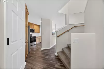 808 King Dr, Rainier, OR 97048 - Photo 6