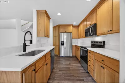 808 King Dr, Rainier, OR 97048 - Photo 8