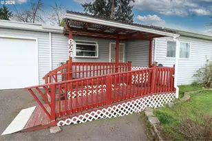 624 Tinamou Ln, Springfield, OR 97477 - Photo 2