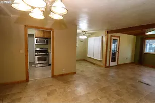 624 Tinamou Ln, Springfield, OR 97477 - Photo 10