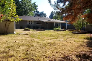 10329 NE Brazee St, Portland, OR 97220 - Photo 30