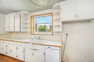 39565 McKenzie Hwy, Springfield, OR 97478 - Photo 6