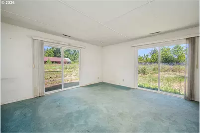 39565 McKenzie Hwy, Springfield, OR 97478 - Photo 18