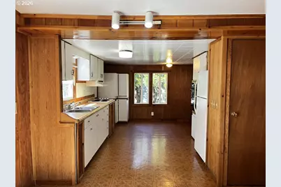 85141 Cedar Dr, Florence, OR 97439 - Photo 14