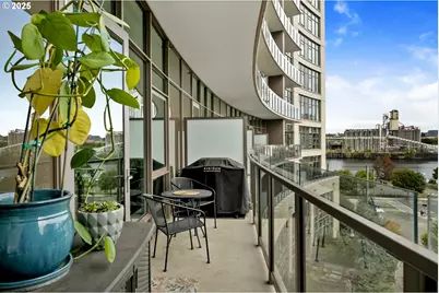 949 NW Overton St #605, Portland, OR 97209 - Photo 24