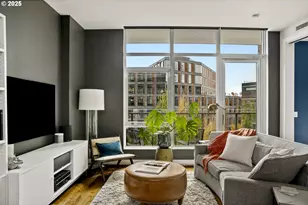 949 NW Overton St, Portland, OR 97209 - Photo 8