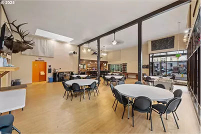 265 Central Ave, Coos Bay, OR 97420 - Photo 12