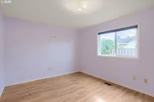 826 NE Hood St, Hillsboro, OR 97124 - Photo 18