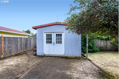 826 NE Hood St, Hillsboro, OR 97124 - Photo 26