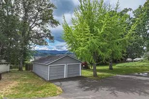3503 Ehrck Hill Dr, Hood River, OR 97031 - Photo 28