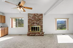 3503 Ehrck Hill Dr, Hood River, OR 97031 - Photo 16