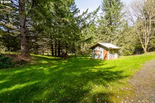 23939 Raze Rd, Elmira, OR 97437 - Photo 34