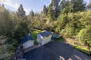 594 NE Newport Heights Dr, Newport, OR 97365 - Photo 24