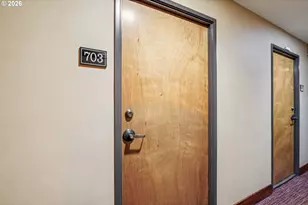 1005 SW Park Ave, Portland, OR 97205 - Photo 2
