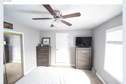 1412 T Ave, La Grande, OR 97850 - Photo 2