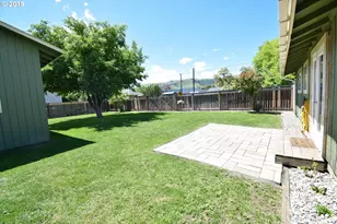 1412 T Ave, La Grande, OR 97850 - Photo 16