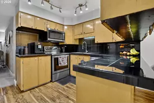 19138 Pilkington Rd, Lake Oswego, OR 97035 - Photo 10