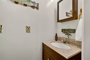 19138 Pilkington Rd, Lake Oswego, OR 97035 - Photo 18