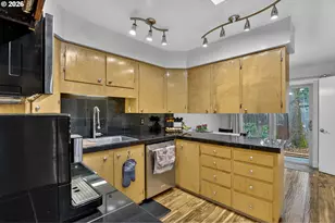 19138 Pilkington Rd, Lake Oswego, OR 97035 - Photo 12