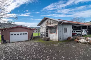 168 Breezy Ln, Roseburg, OR 97470 - Photo 14