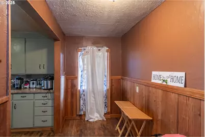 168 Breezy Ln, Roseburg, OR 97470 - Photo 28