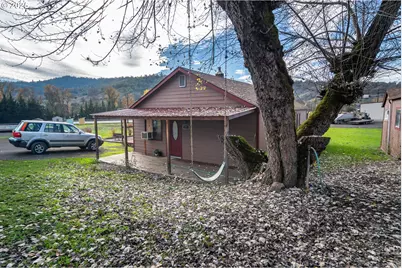 168 Breezy Ln, Roseburg, OR 97470 - Photo 16