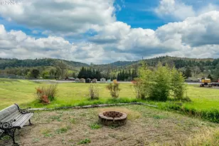 168 Breezy Ln, Roseburg, OR 97470 - Photo 22