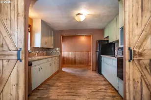 168 Breezy Ln, Roseburg, OR 97470 - Photo 28