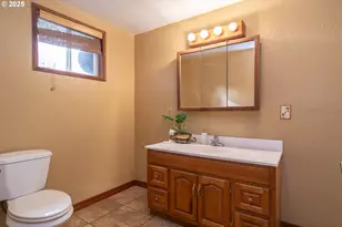 168 Breezy Ln, Roseburg, OR 97470 - Photo 34
