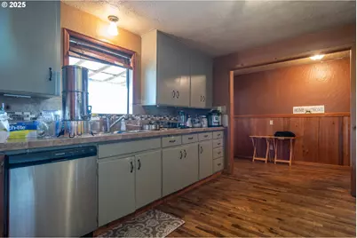 168 Breezy Ln, Roseburg, OR 97470 - Photo 24