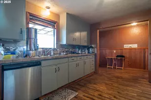 168 Breezy Ln, Roseburg, OR 97470 - Photo 24