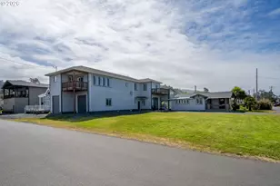 114 S Beacon St, Rockaway Beach, OR 97136 - Photo 4