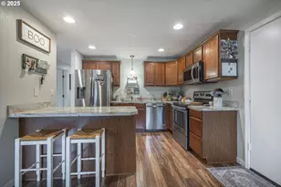 277 E 13th St, Lafayette, OR 97127 - Photo 10