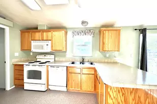 69208 Chadwick Ln, Cove, OR 97824 - Photo 8