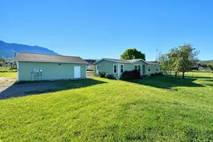 69208 Chadwick Ln, Cove, OR 97824 - Photo 1