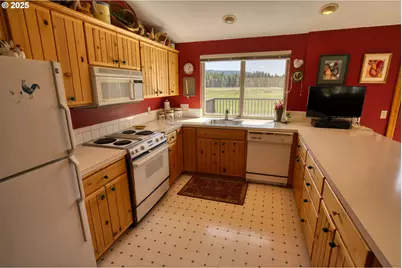 1684 Bz Glenwood Hwy, Glenwood, WA 98619 - Photo 10