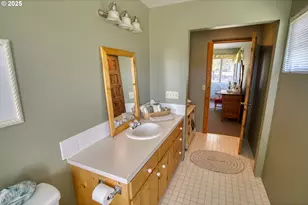1684 Bz Glenwood Hwy, Glenwood, WA 98619 - Photo 18