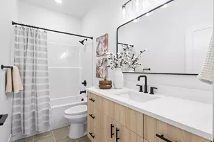 8207 SW 45th Ave, Portland, OR 97219 - Photo 8