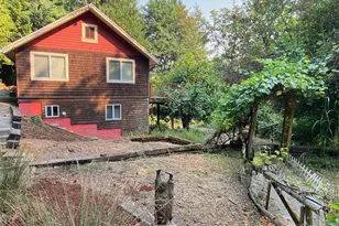 3840 SW Patton Rd, Portland, OR 97221 - Photo 2
