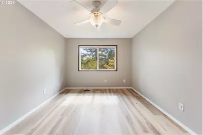 35 Da Vinci St, Lake Oswego, OR 97035 - Photo 38