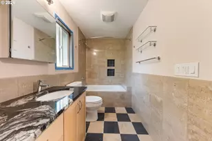 35 Da Vinci St, Lake Oswego, OR 97035 - Photo 34