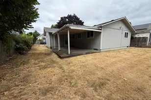 3910 SE 71st Ave, Portland, OR 97206 - Photo 8