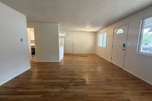 3910 SE 71st Ave, Portland, OR 97206 - Photo 2