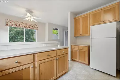4588 SW 11th St, Gresham, OR 97080 - Photo 8