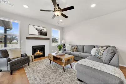5204 Holly, Springfield, OR 97478 - Photo 6