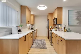 200 Burnham Rd, Lake Oswego, OR 97034 - Photo 14