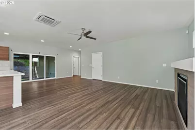 202 NW Quail Gardens Pl, Hillsboro, OR 97124 - Photo 10