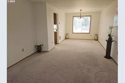 13001 NE 83rd St, Vancouver, WA 98682 - Photo 16